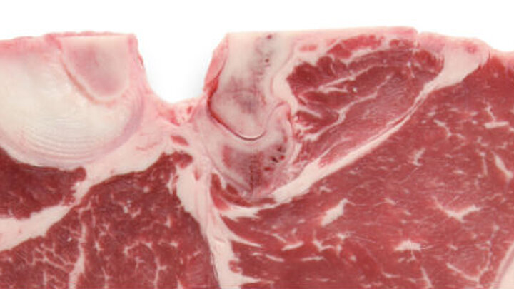 Das Porterhouse vom American Beef ist ein echtes Schwergewicht. Es wiegt fast ein Kilo!
