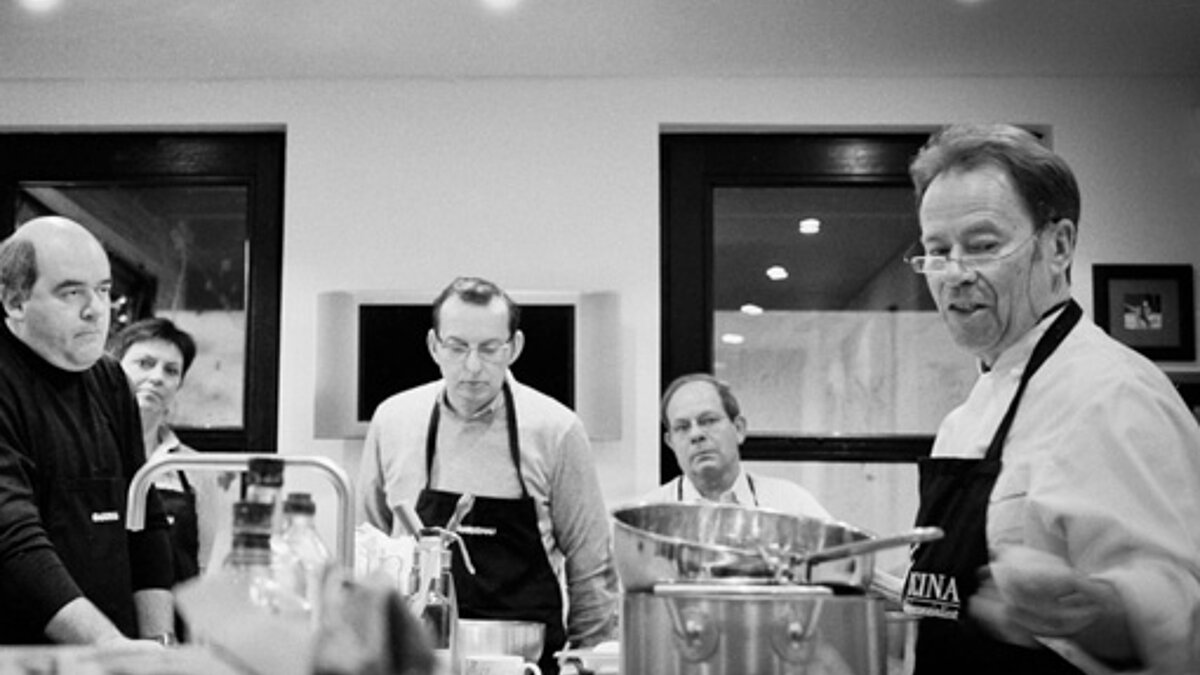 Die Kochschule bei Dieter Müller zu Hause ist für alle Teilnehmer ein kulinarischer Genus